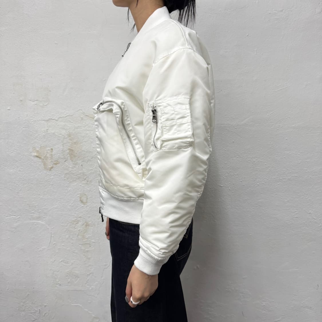 Oriens by 저널스탠다드 화이트 리버시블 MA-1 플라이트 자켓 상품이미지2