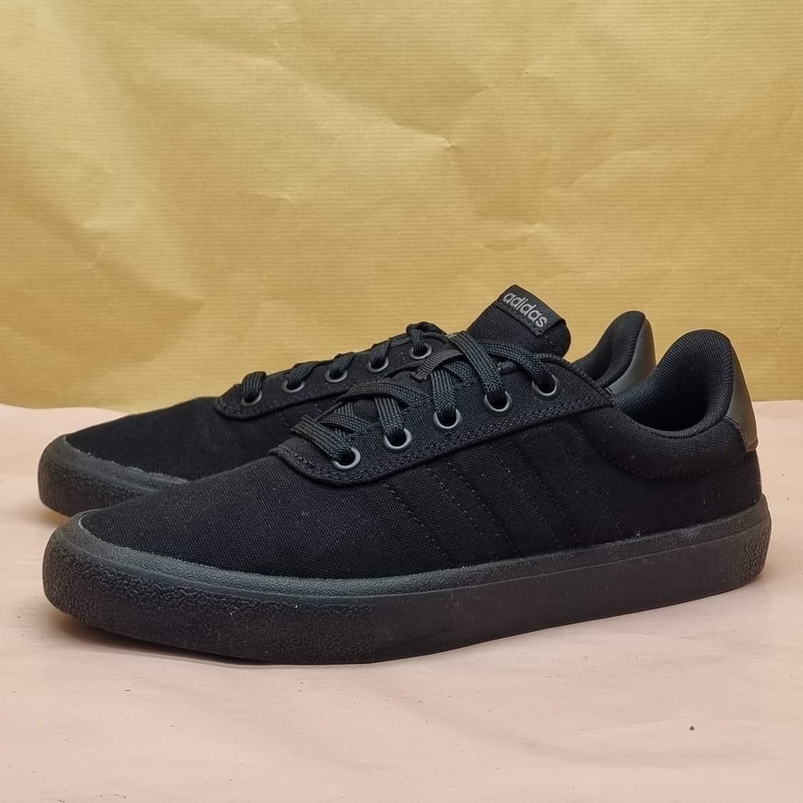 아디다스 블랙 여성 스니커즈 245 상품이미지1