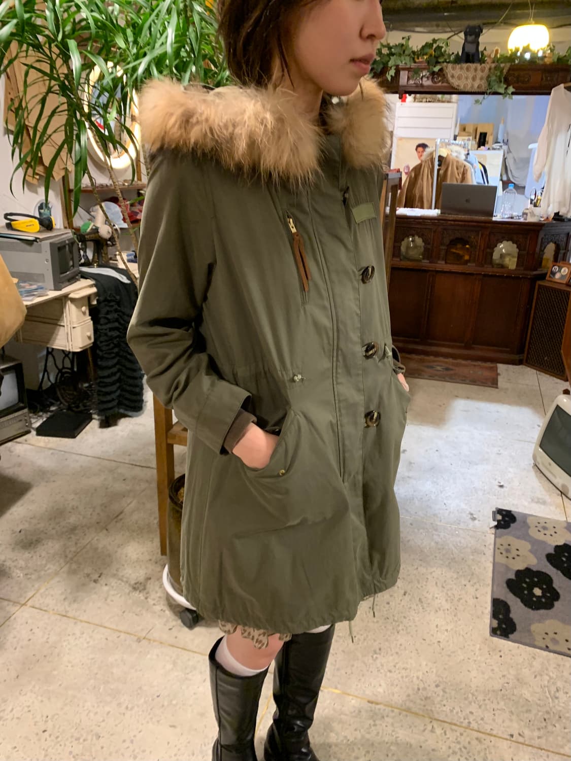 레이빔즈 사이드버튼 피쉬테일 개파카 상품이미지4