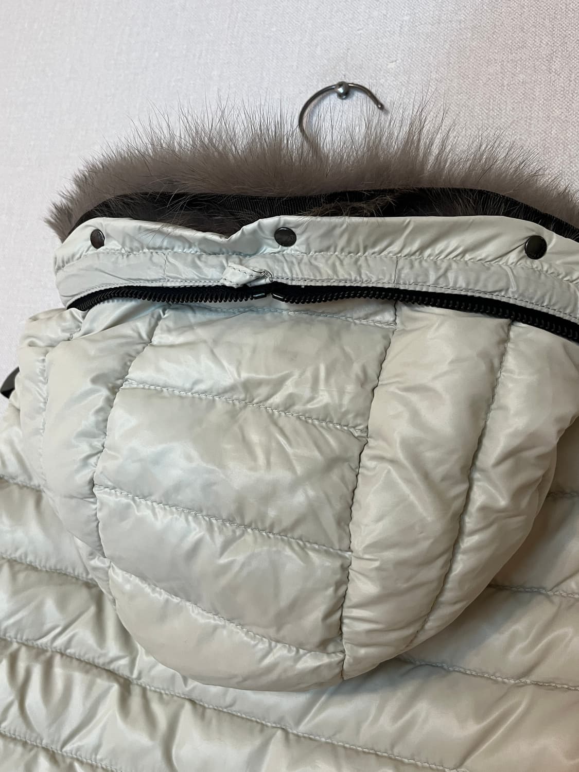 듀베티카 구스 패딩 털 조끼 상품이미지4