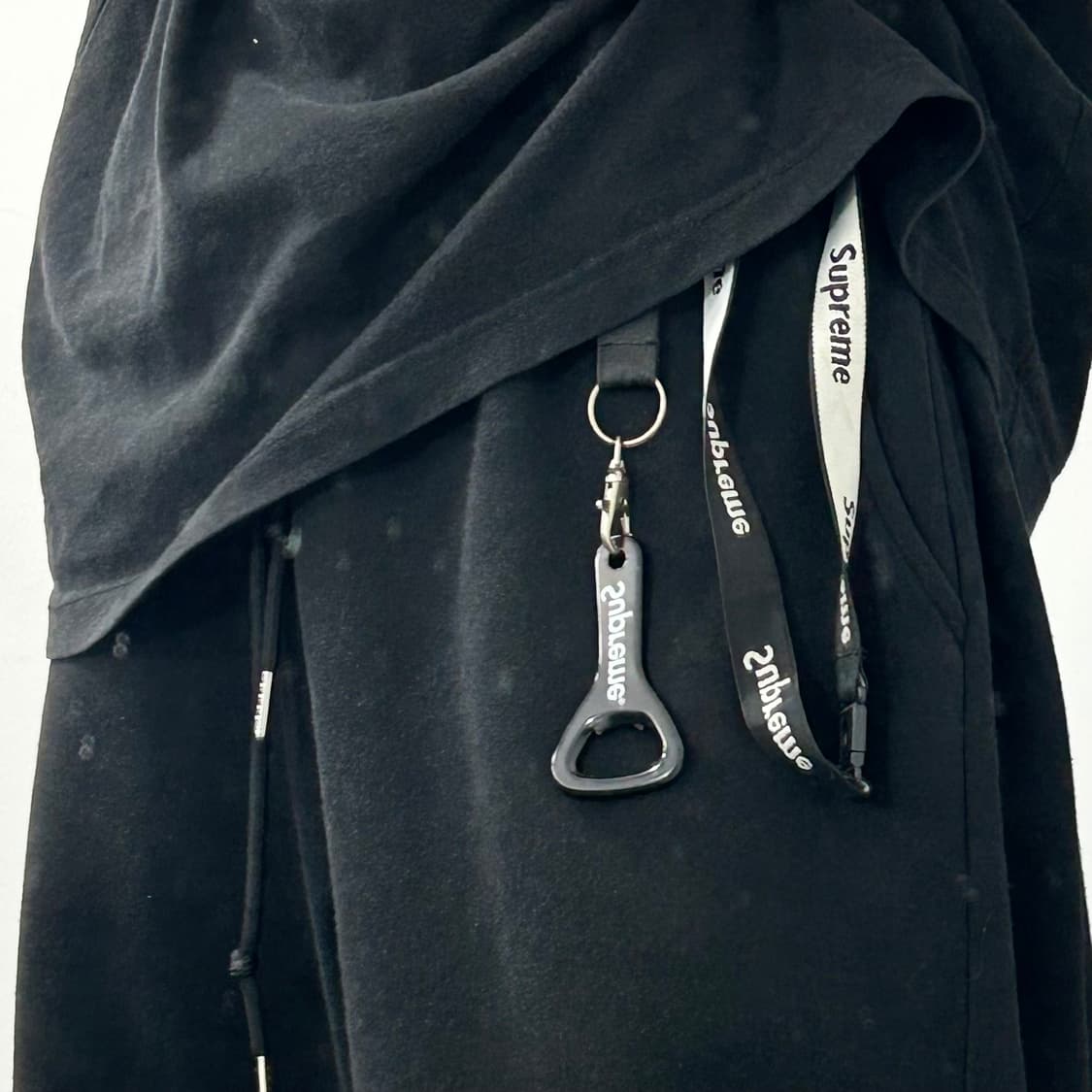 슈프림 14SS 오프너 랜야드 블랙 상품이미지2