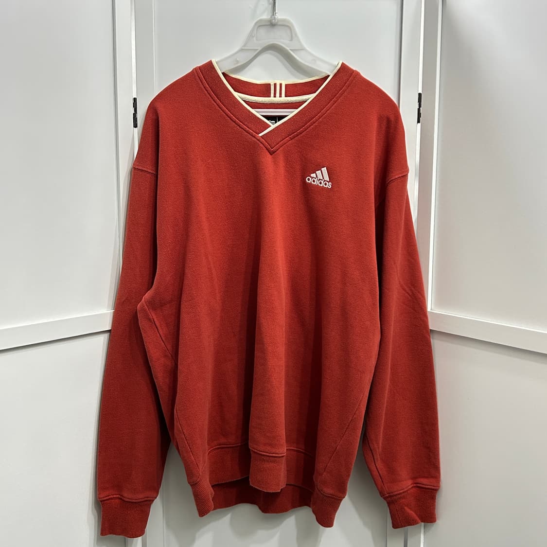 아디다스 주황 v넥 맨투맨 상품이미지3