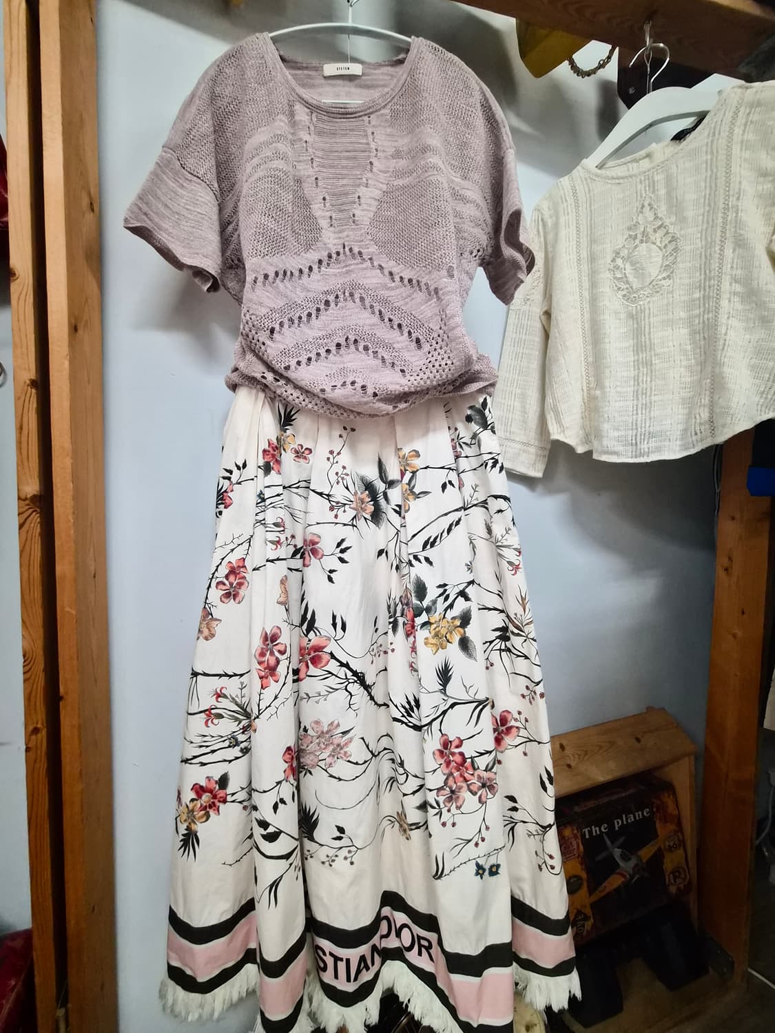 시스템 린넨니트. 레터링 플라워 스커트 상품이미지1