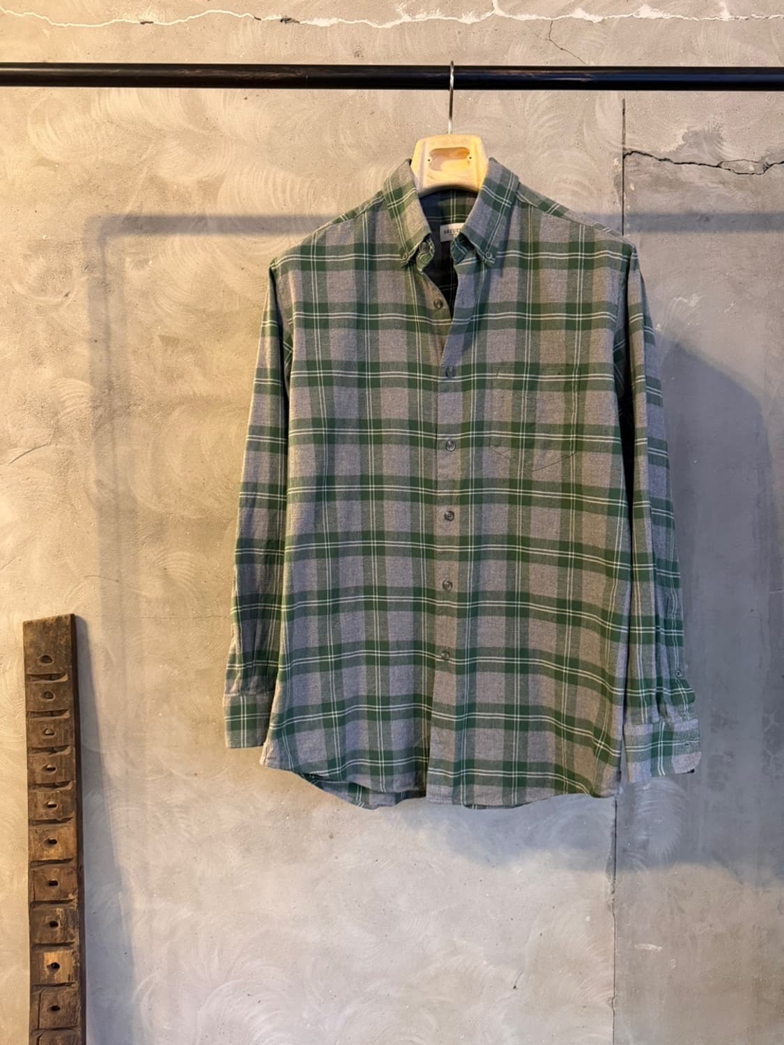 브로이어 버튼다운 셔츠 100 상품이미지1