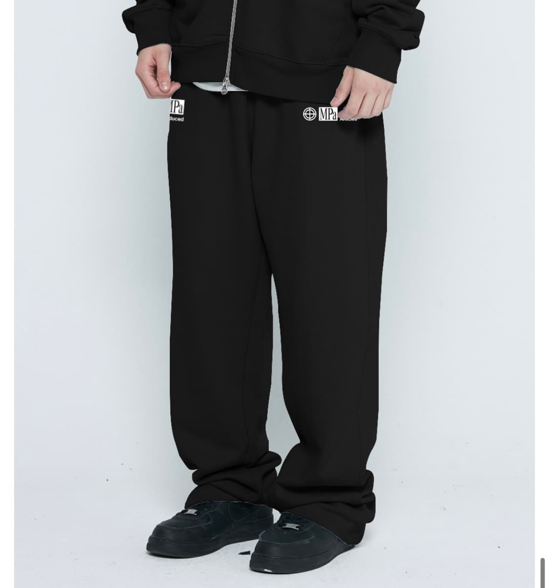 [M] 플라스틱 프로덕트 MPa 스웨트팬츠 블랙 상품이미지1