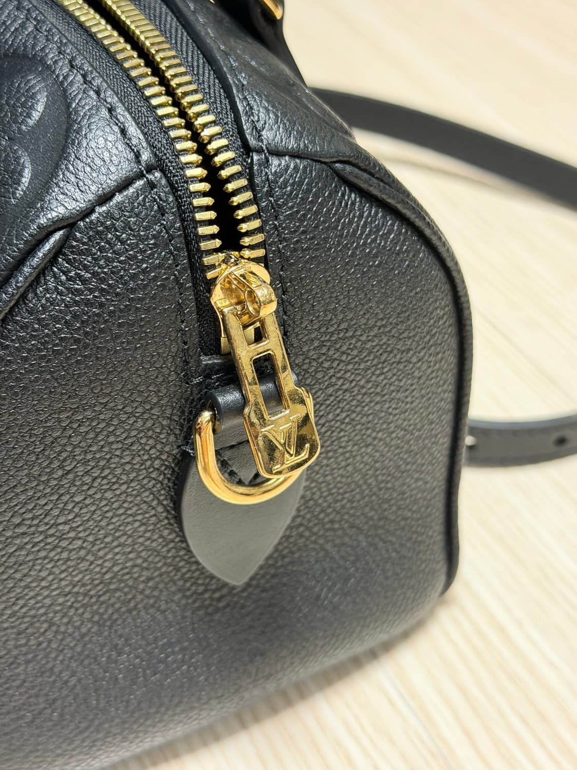 루이비통 스피디 반둘리에 20 앙프렝뜨 블랙 상품이미지3