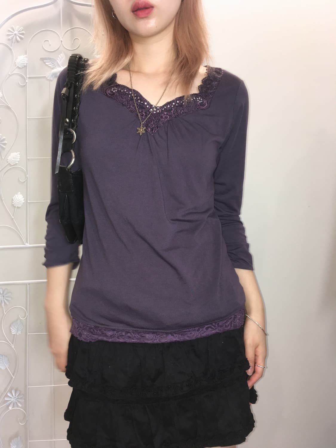 axes femme 딥퍼플 앤틱 레이스 티셔츠 상품이미지1
