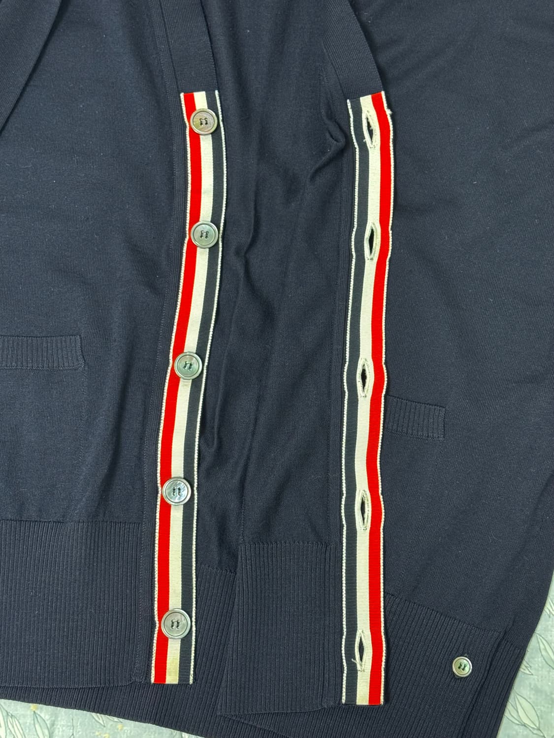 톰브라운 메리노 울 가디건 3사이즈 상품이미지2