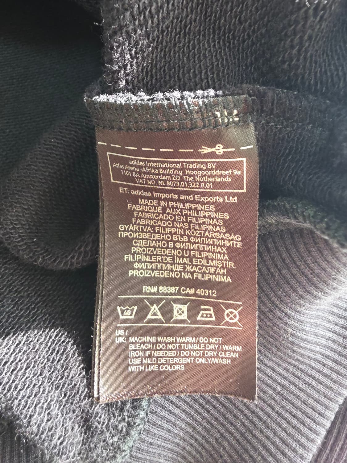 고샤 루브친스키 아디다스 맨투맨 L 블랙 검빨 크루넥 스웻셔츠 상품이미지5