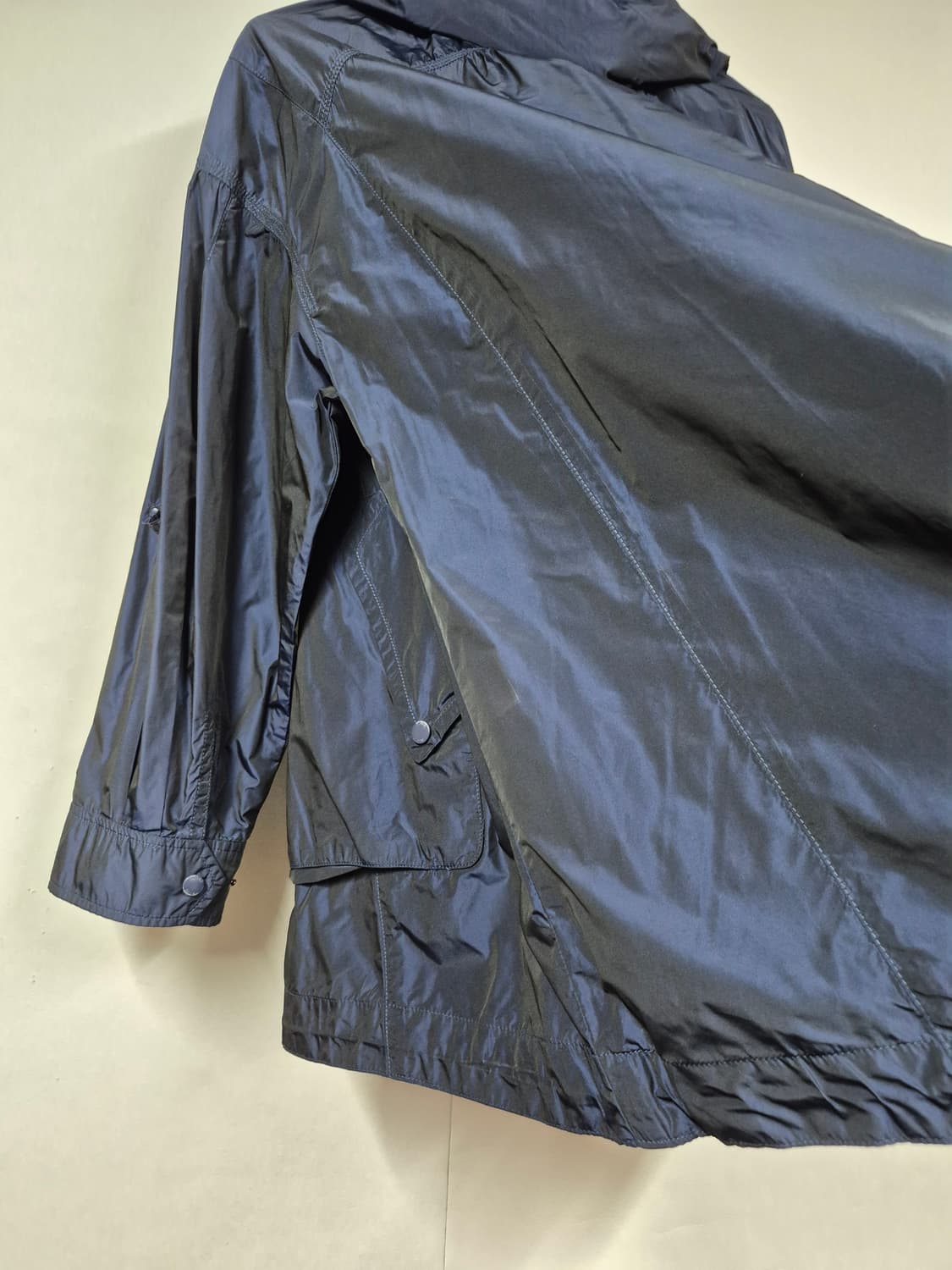 앤클라인 루즈핏 바람막이 자켓  상품이미지2