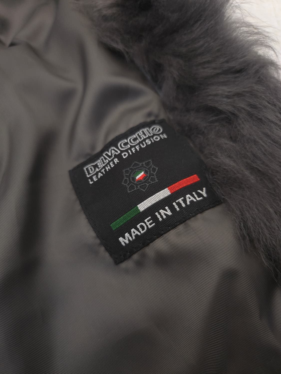 헤스티지 스타일 가죽 롱 코트 폭스퍼 상품이미지5