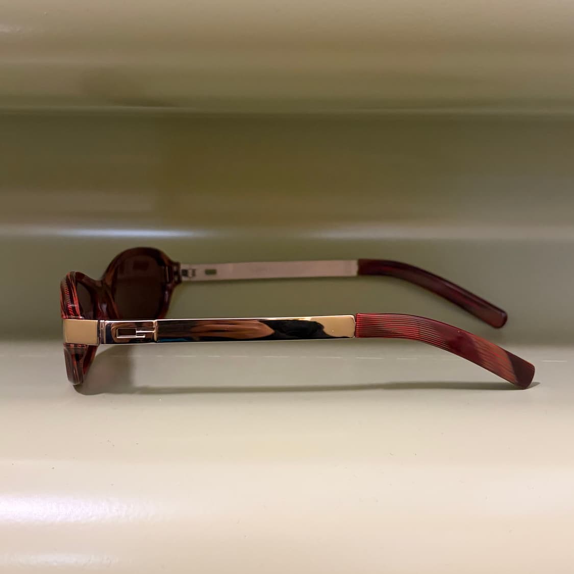 구찌 90s 아카이브 GG 2554/S 오벌 선글라스 상품이미지2