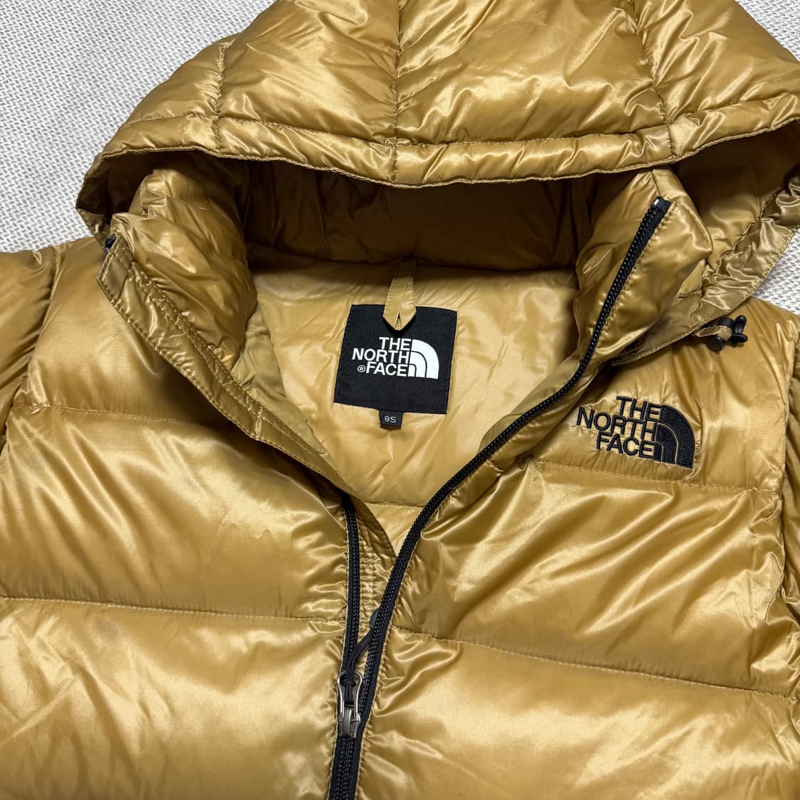 노스페이스 700 구스다운 유광 패딩 상품이미지2