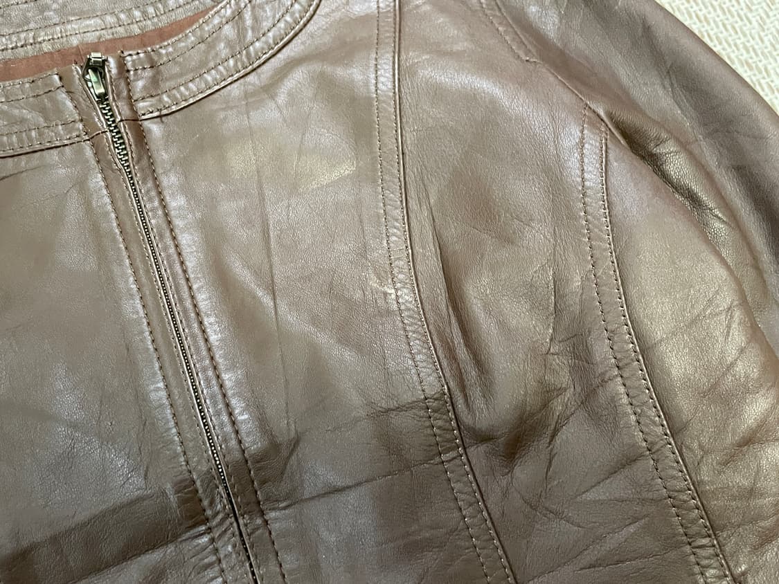 언타이틀드 소프트 양가죽 미니멀 집업 자켓 J03510 상품이미지4