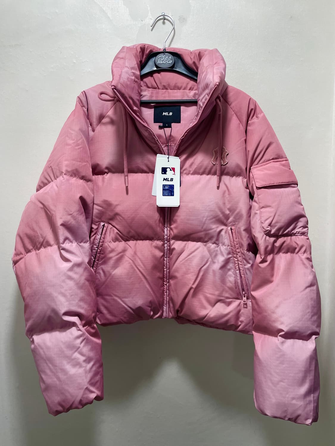 MLB 카리나 크롭 커브패딩 상품이미지1