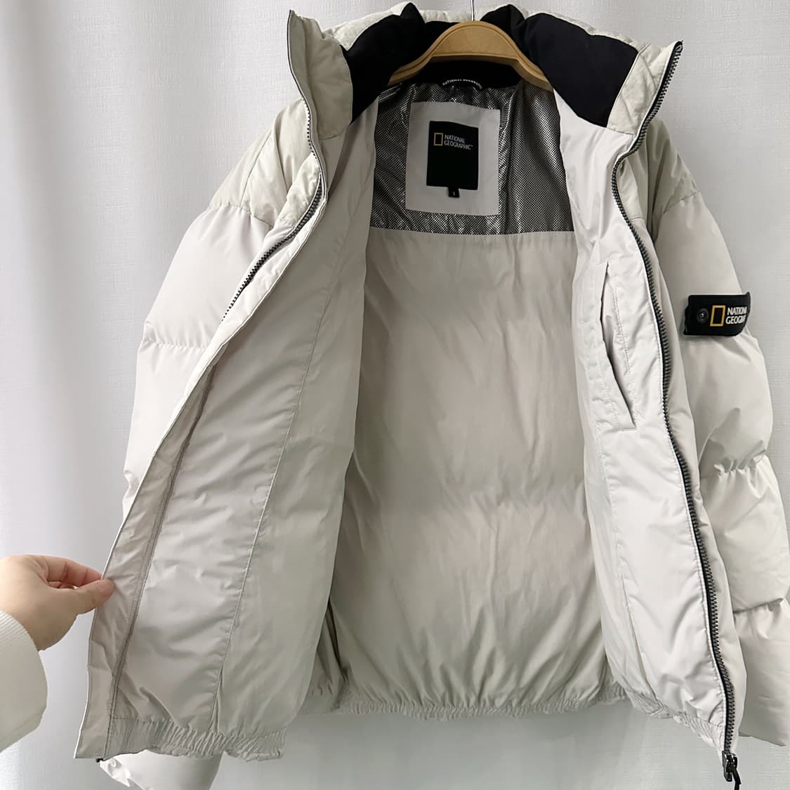 내셔널 지오그래픽 와펜 다운 패딩 라이트 그레이 S 상품이미지5