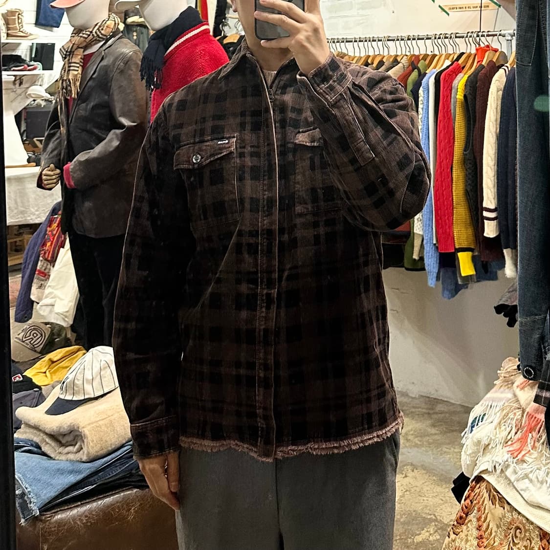 (착용컷) airwalk 체크 코듀로이 집업 자켓 (남성용 100) 상품이미지3