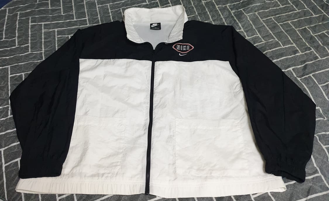 나이키 빅사이즈핏 올드스쿨 레트로 나일론 바람막이 자켓 (1X사이즈) 상품이미지1
