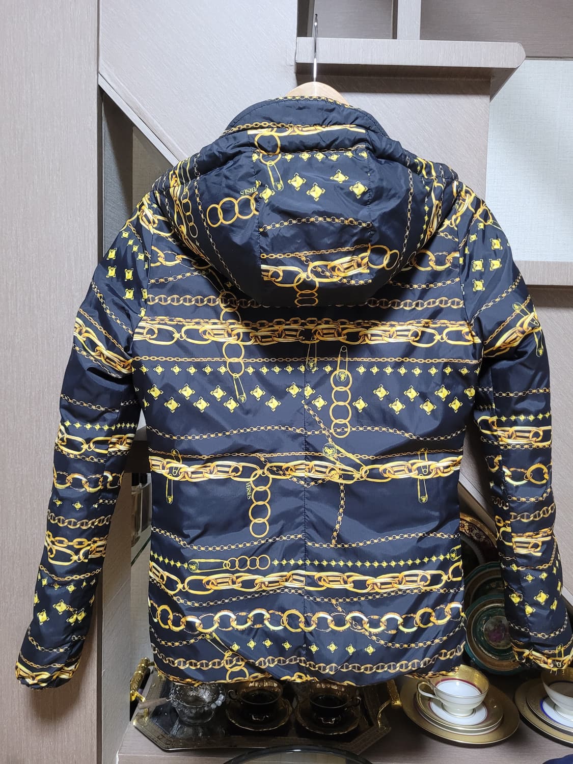 정품 베르사체 베르수스 패딩 상품이미지2