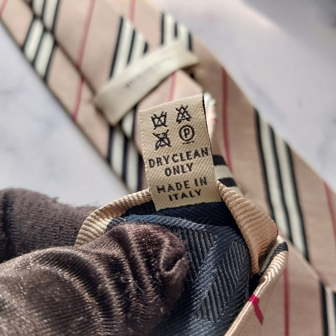 버버리 실크 베이지&브라운 스트라이프 넥타이 8.9cm A등급 K1851 상품이미지9