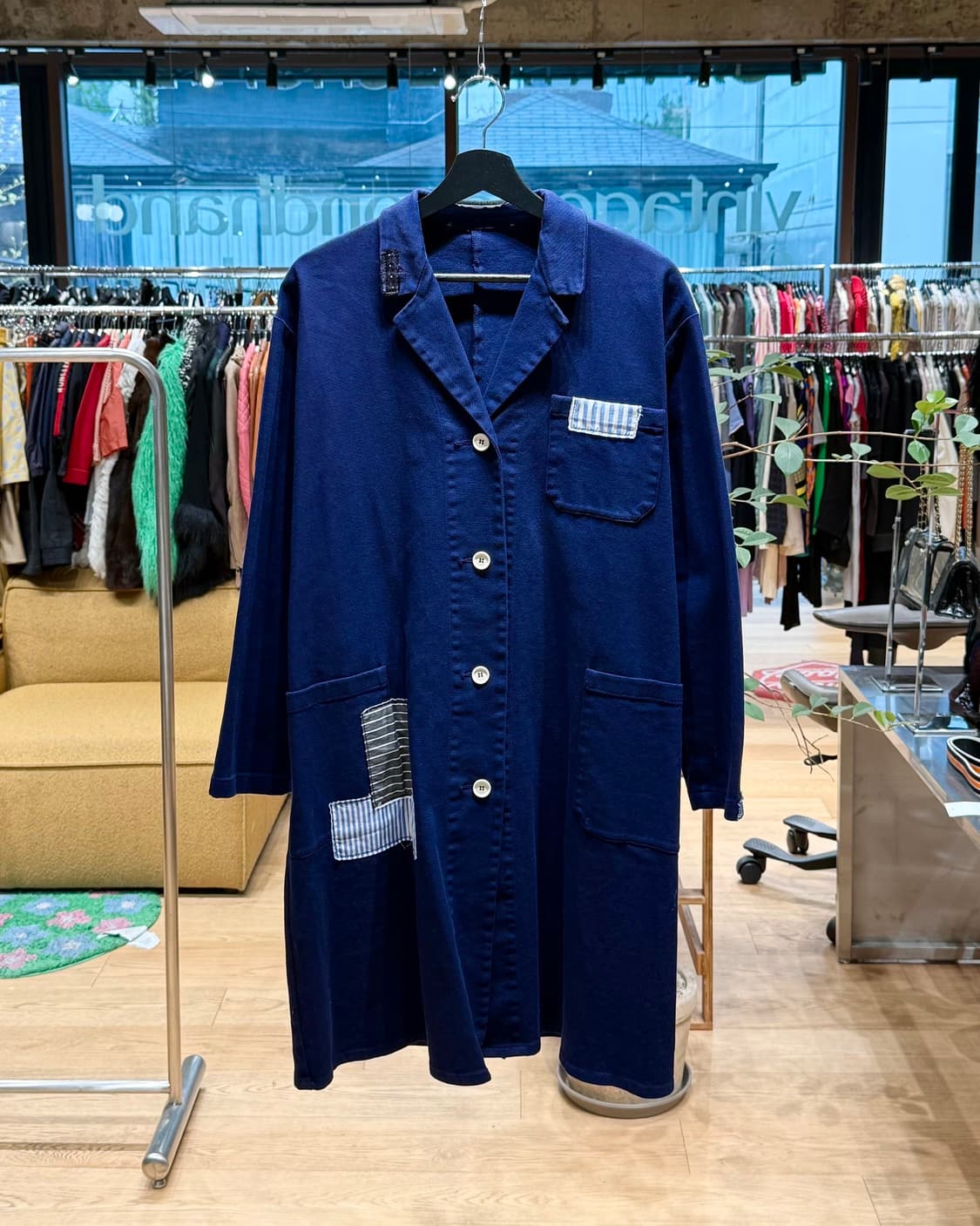 avn 네이비 패치워크 디테일 코트  상품이미지1