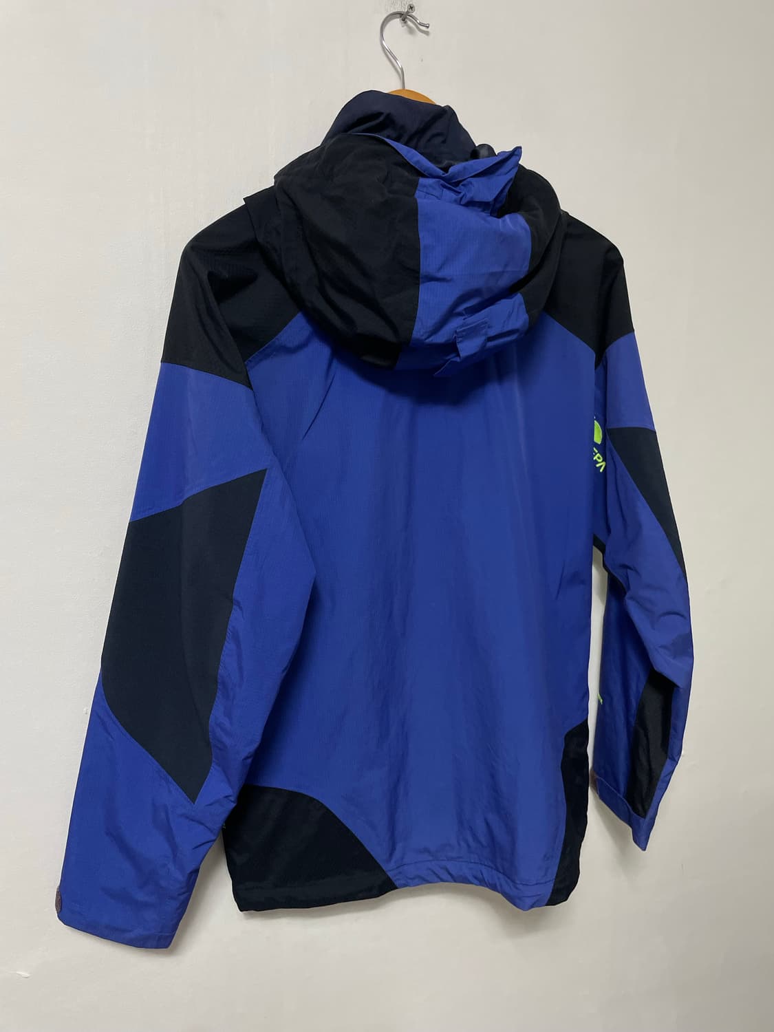 95-100 NEPA 네파 기능성 바람막이 자켓 정품 상품이미지5