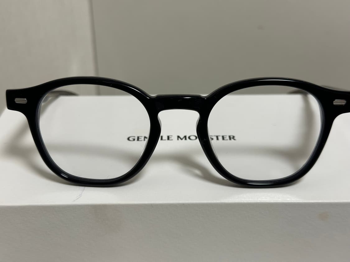 젠틀몬스터 에디 A01 블랙 안경 상품이미지4