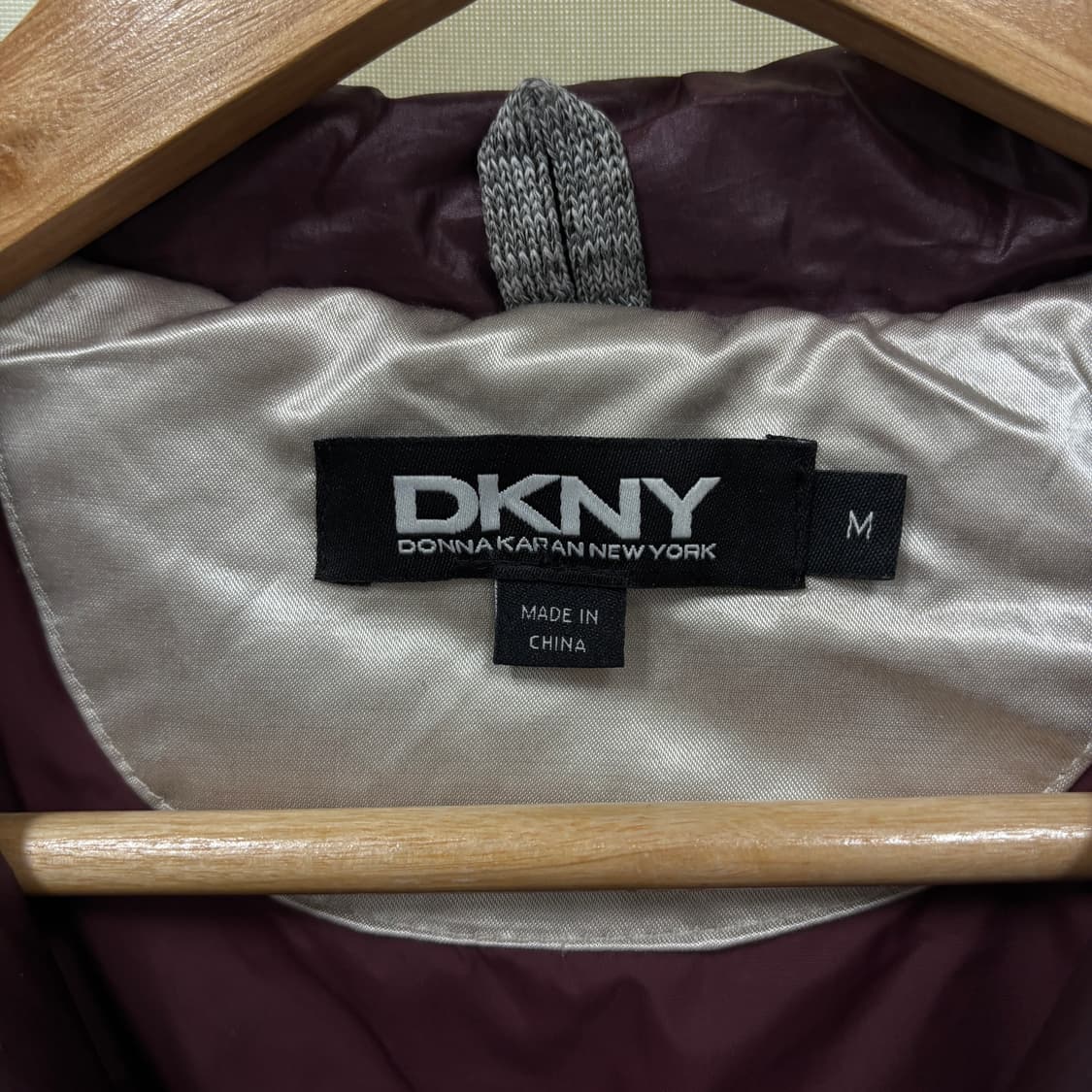 DKNY 사선 비대칭 패딩 자켓 상품이미지7