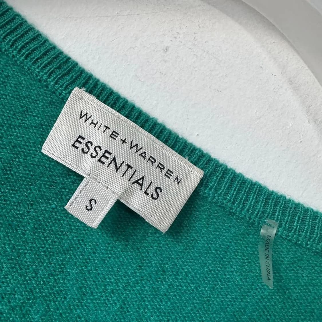 화이트워렌 캐시미어100 브이넥 니트 상품이미지2