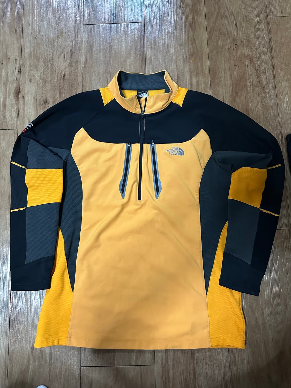 노스페이스 써미트 집업 티셔츠 100 판매 상품이미지1