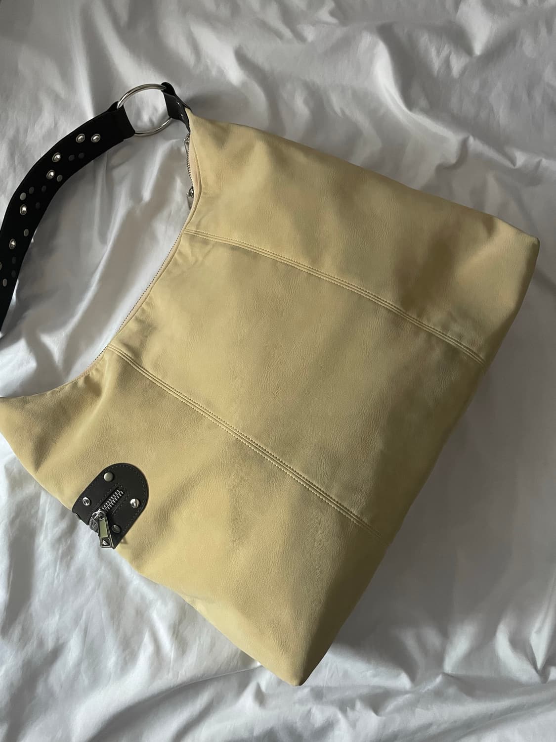 hieta 히에타 Carrie 캐리백 버터 상품이미지10