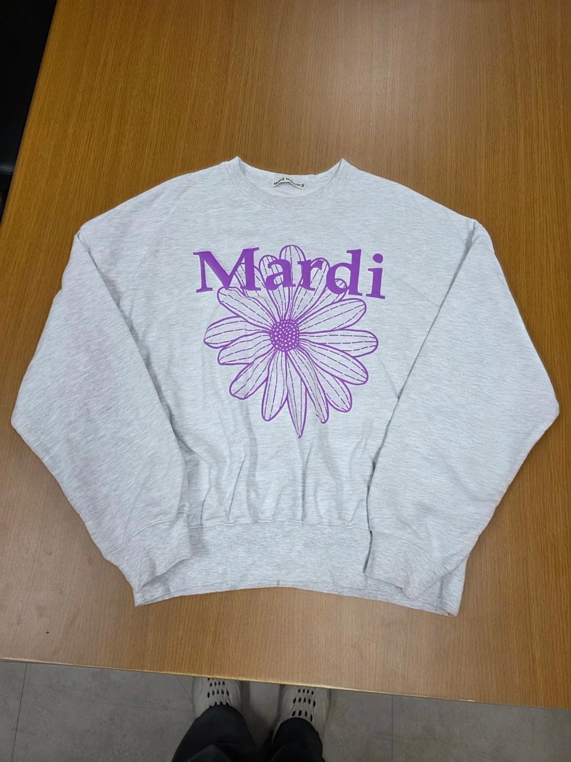 마르디 메크르디 맨투맨 상품이미지1