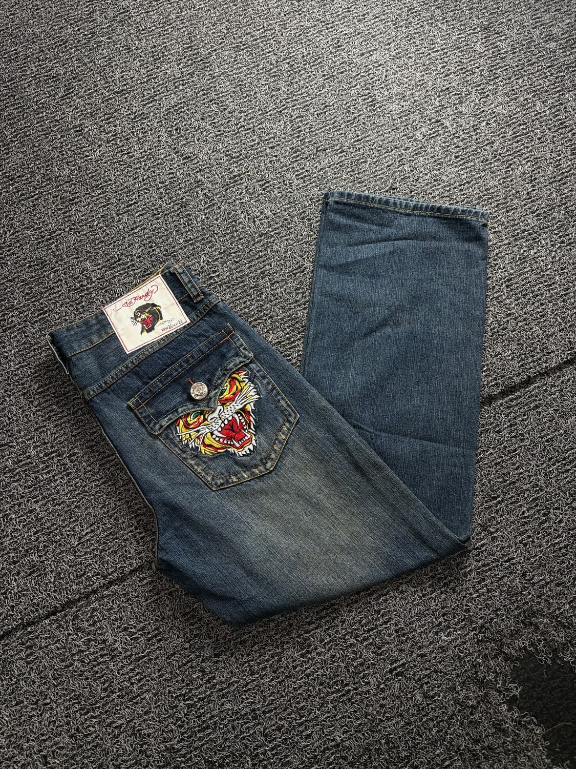 에드하디 타투 디자인 자수 루즈핏 데님 팬츠 3500 상품이미지1