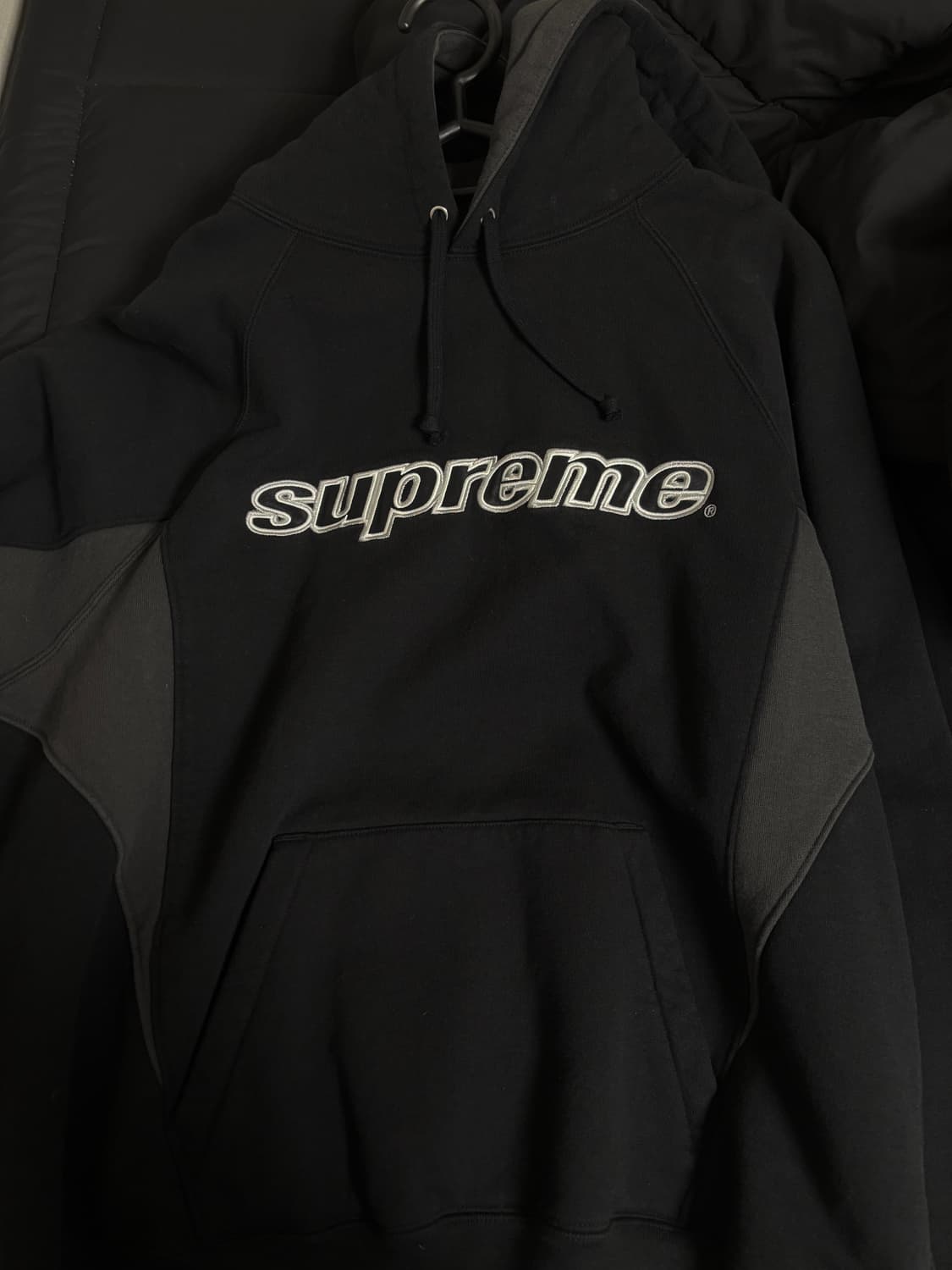 슈프림 디비전 후드 스웨트셔츠 블랙 - 24FW  상품이미지4