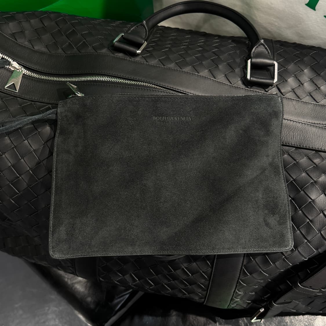 [풀구성] 보테가베네타 인트레치아토 라지 레더 더플 백 상품이미지4