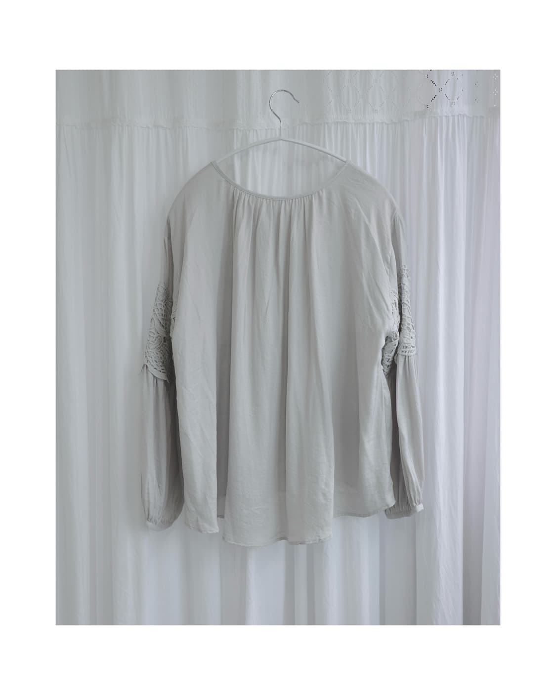 Flower light grey blouse 상품이미지2