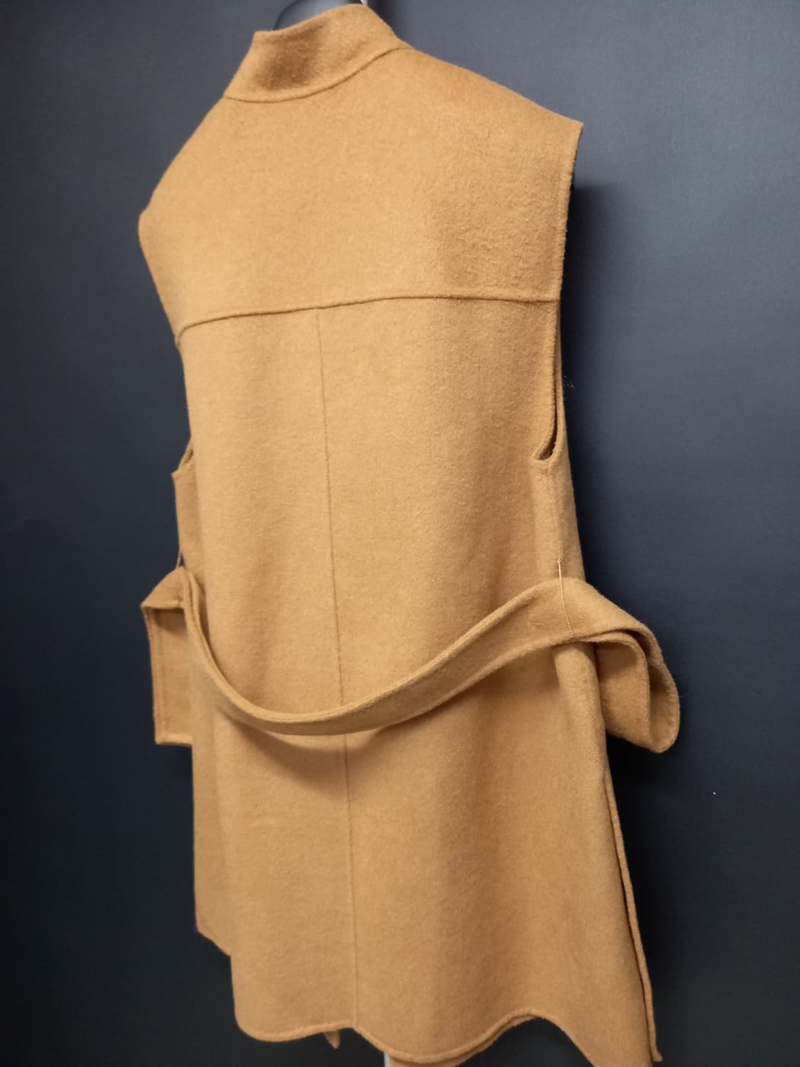 새 발렌시아 춘추동 핸드메이드형 롱 베스트 55.66 상품이미지4