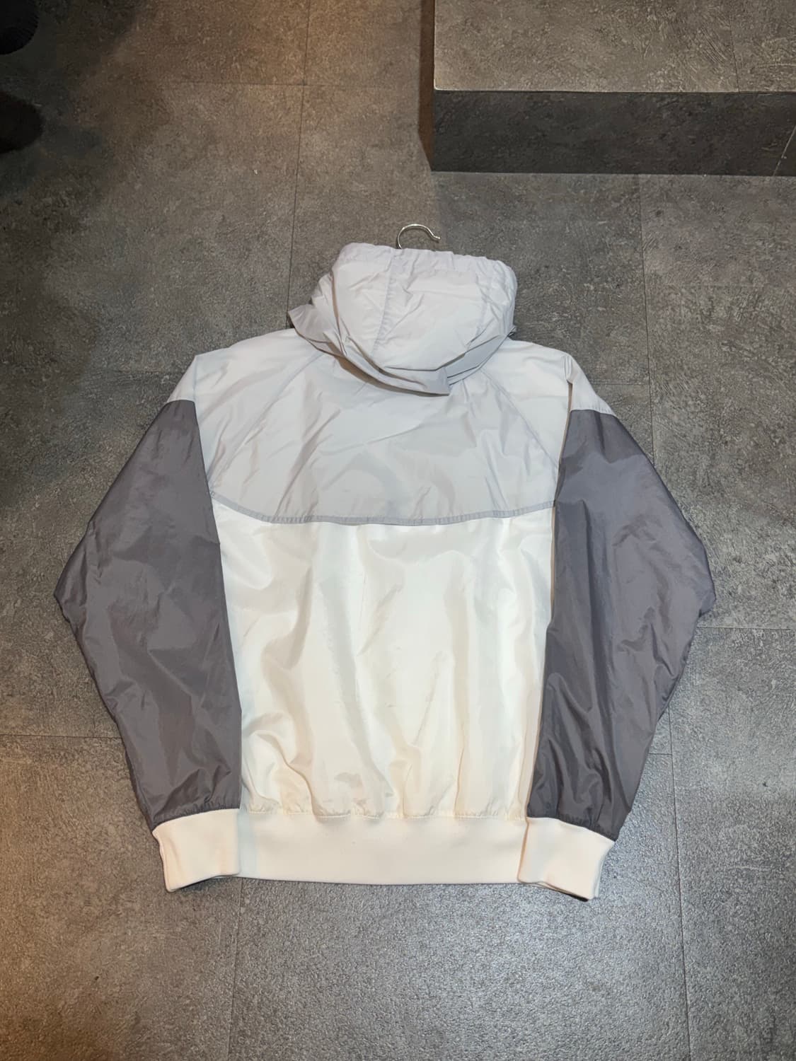 나이키 윈드러너 바람막이 L사이즈 상품이미지3