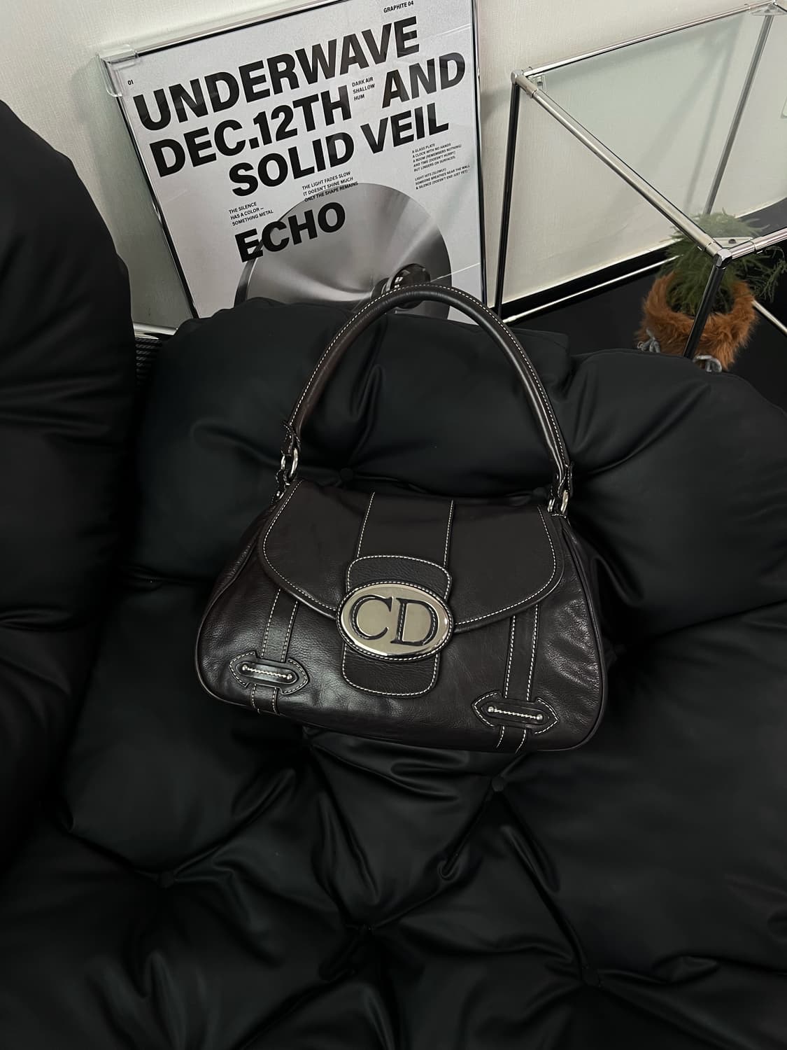 디올 스트리트 시크 숄더백 상품이미지2