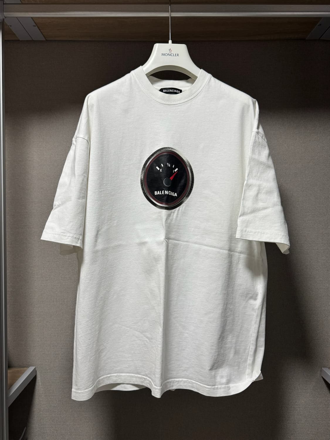 발렌시아가 연료 게이지 티셔츠 화이트 XS 상품이미지1