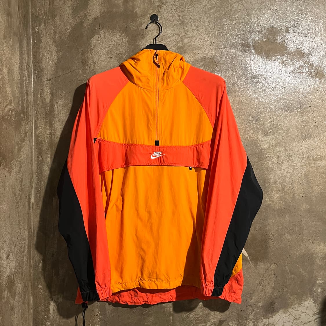 나이키 반집업 바람막이 아노락 상품이미지1
