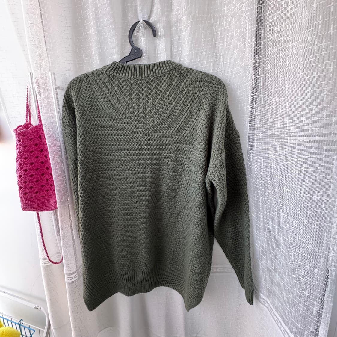 카키 라운드넥 케이블 니트 스웨터 상품이미지5