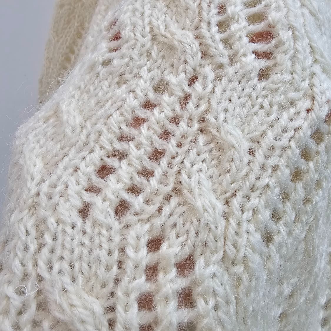 아이보리 아란니트 루즈핏 겨울 스웨터

 상품이미지6