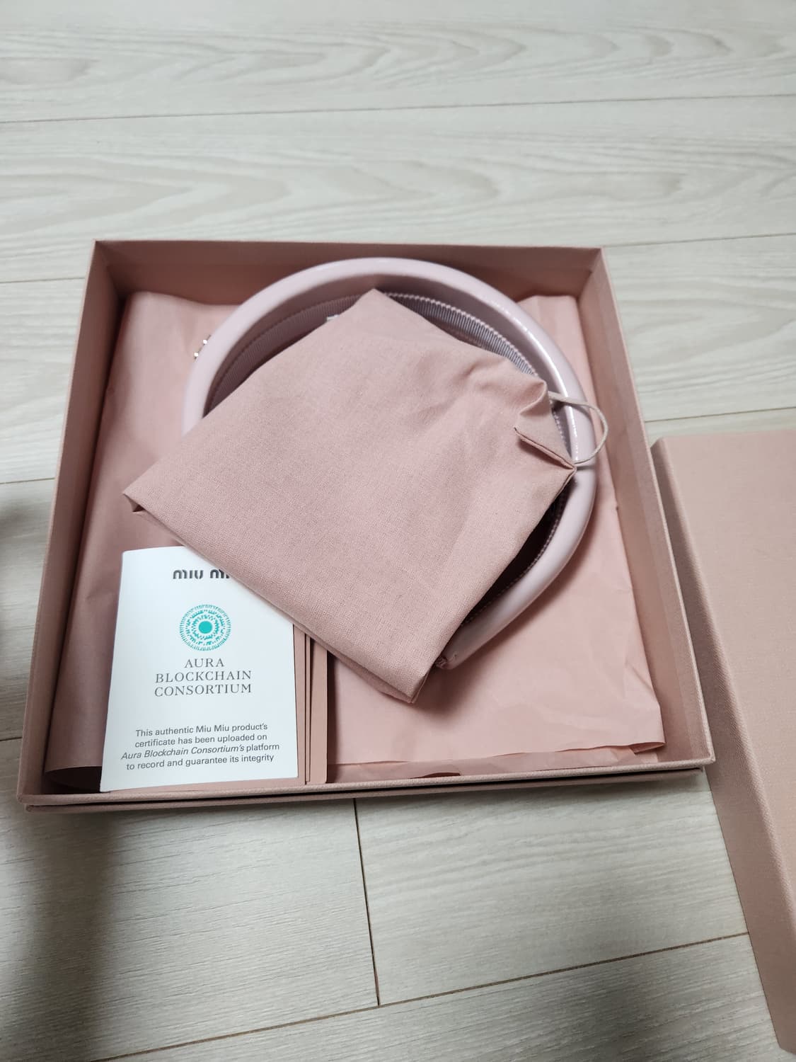 미우미우 머리띠 새상품 상품이미지5