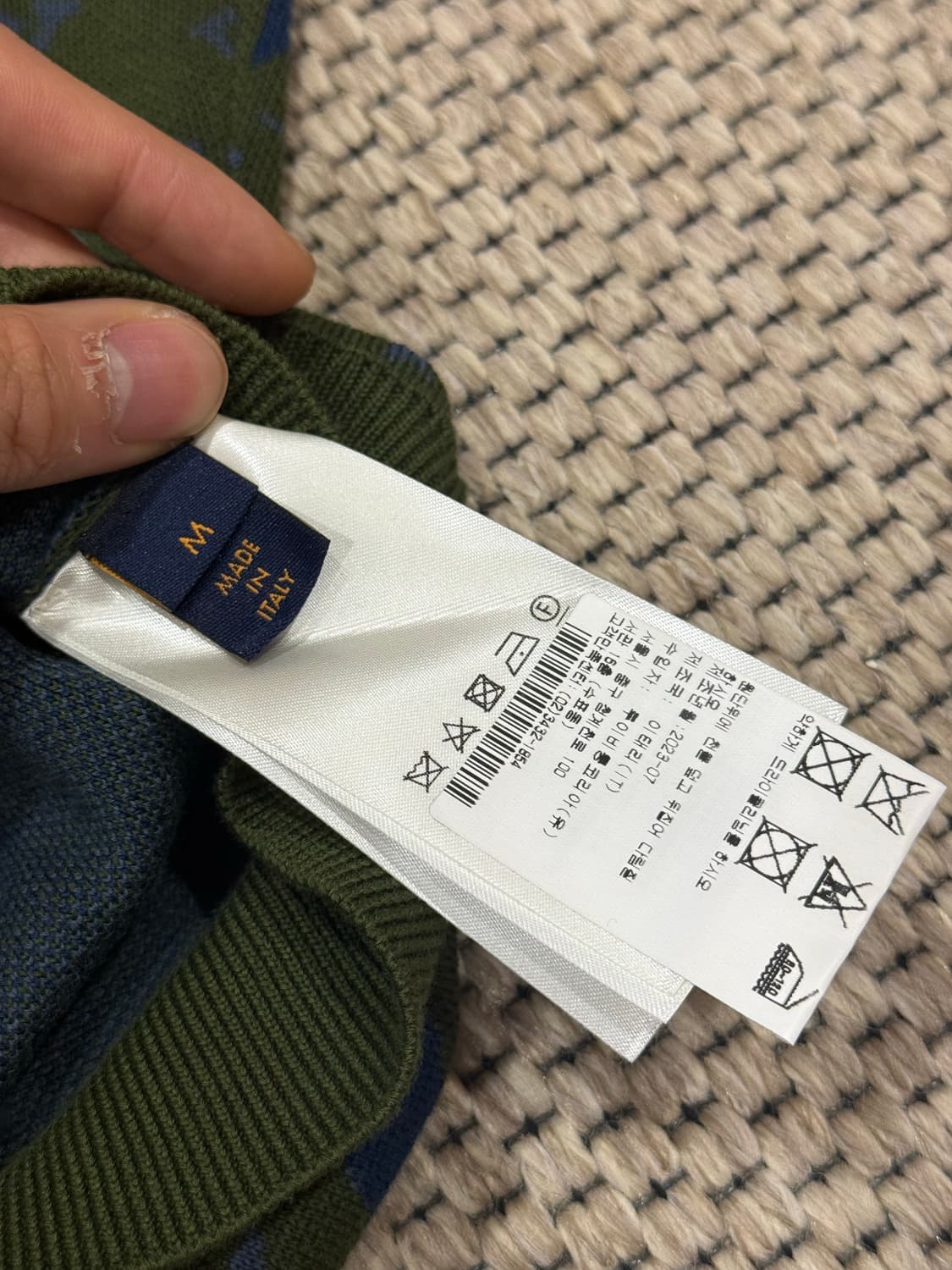 24시즌 루이비통 모노그램 플라워 롱 슬리브드 니트 폴로 M사이즈 상품이미지7