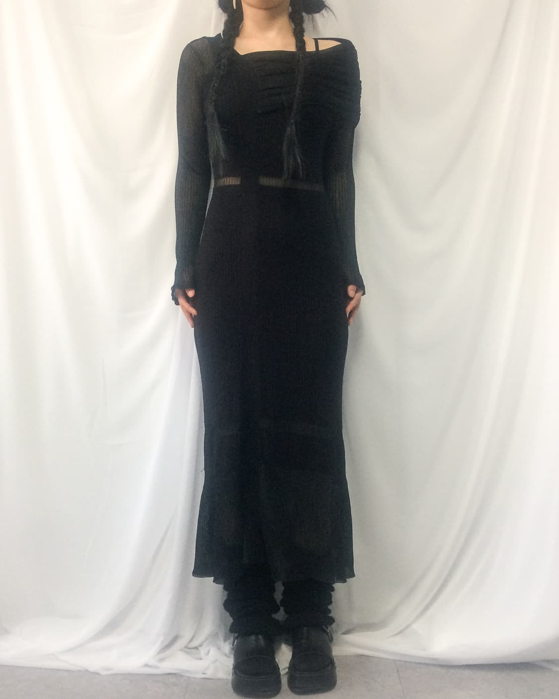 Line detail knit onepiece 상품이미지1