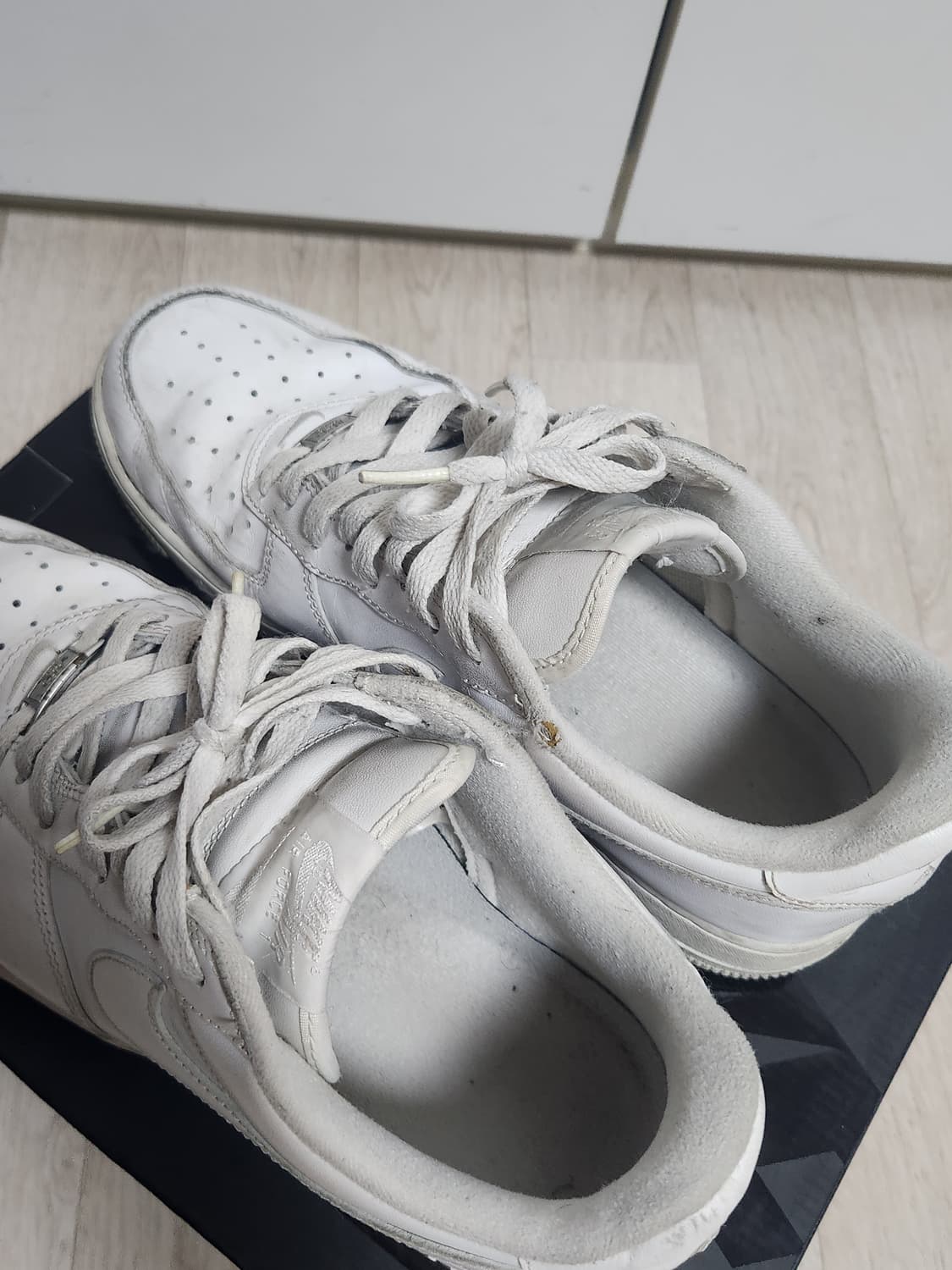 나이키슈프림 에어포스 275 상품이미지4