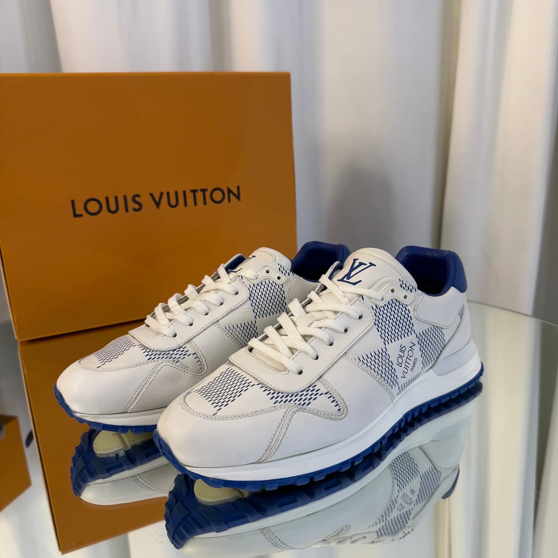 (6.5) 루이비통 퍼렐 다미에 런어웨이 스니커즈 상품이미지3