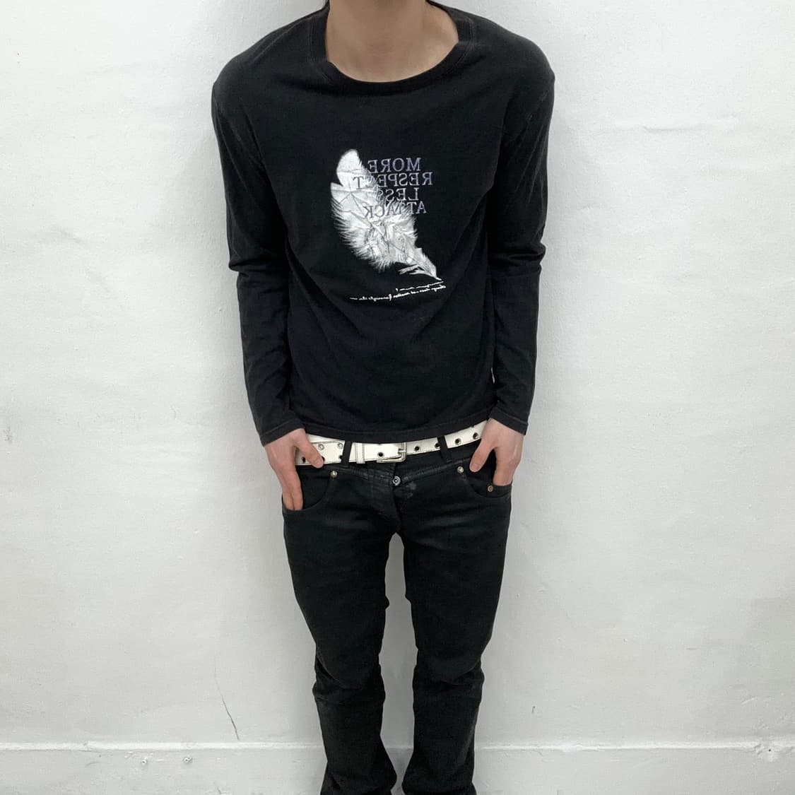 feather printing long sleeves 상품이미지1