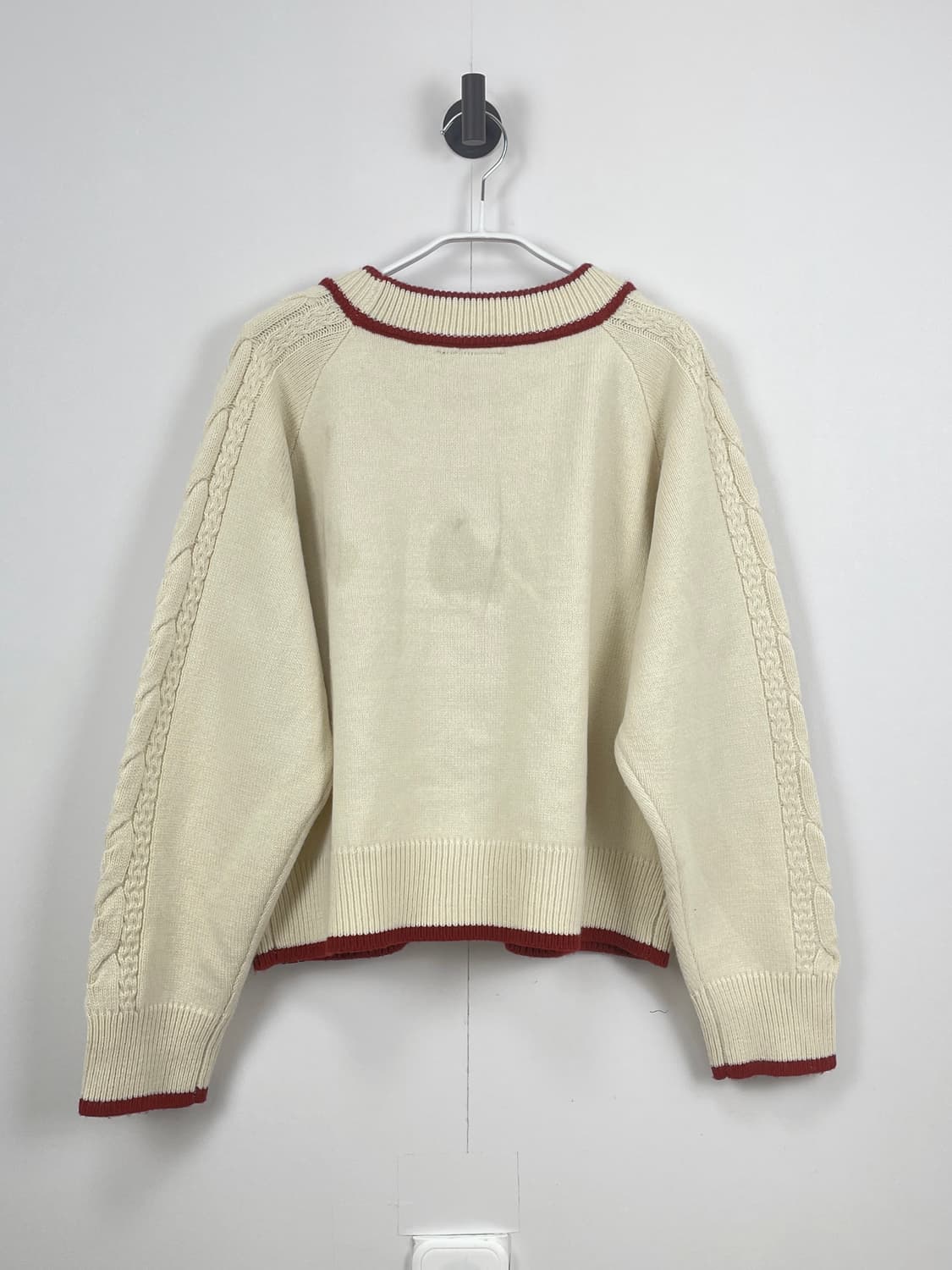 로맨틱크라운 케이블 배색 가디건 상품이미지3